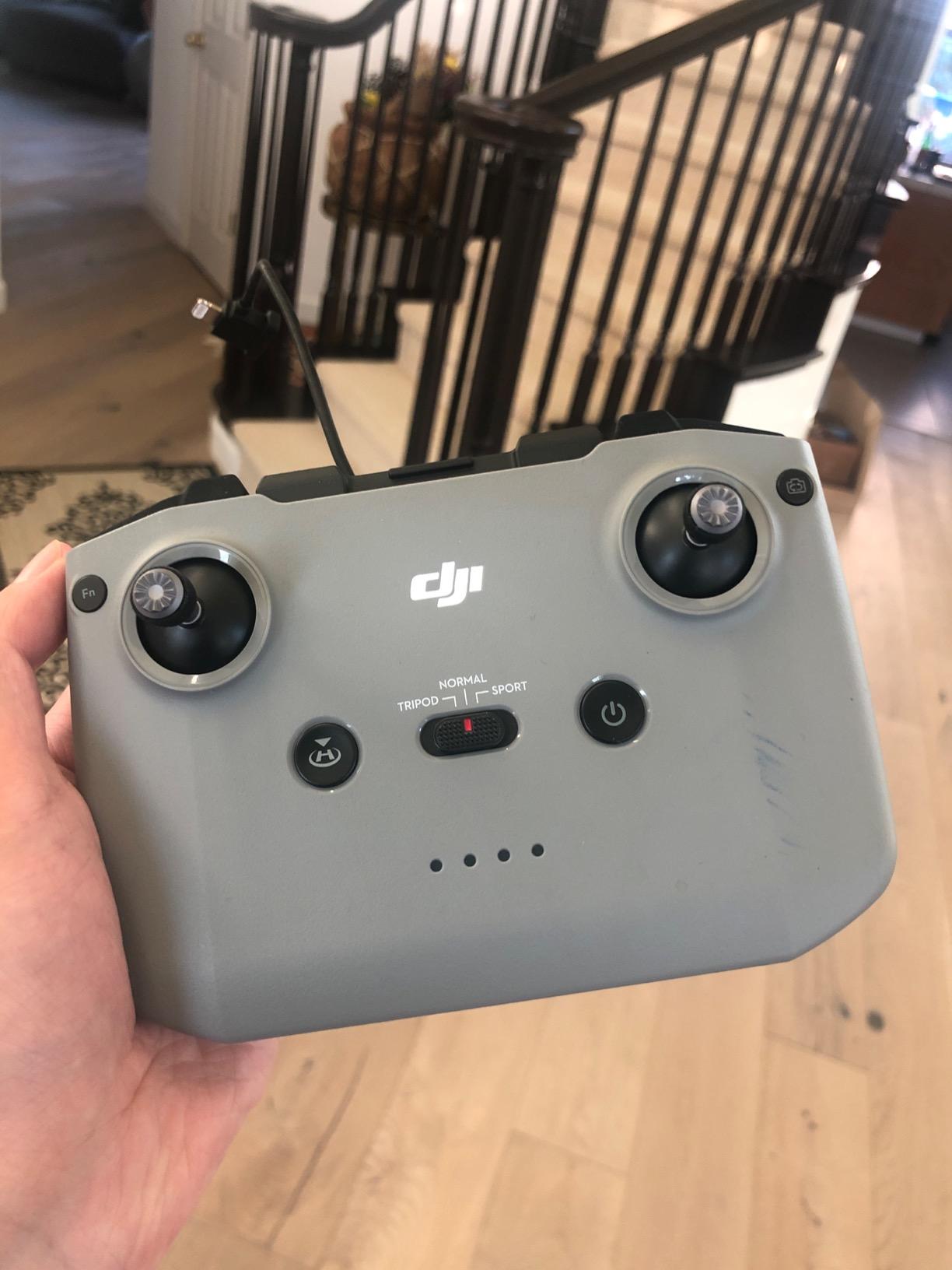 DJI Neo 2 Fly More Combo With RC-N3 Remote Controller, Stable Transmission With Digital Transceiver,Drone Strobe Light, Landing Pad, Carrying Case customer photo 1