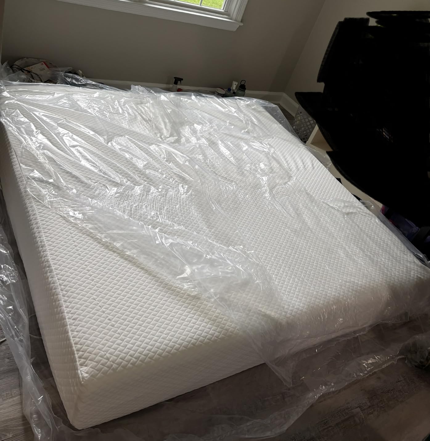 EGOHOME Short Queen Mattress 10 Inch Gel Memory Foam Mattress, Medium Firm customer photo 1
