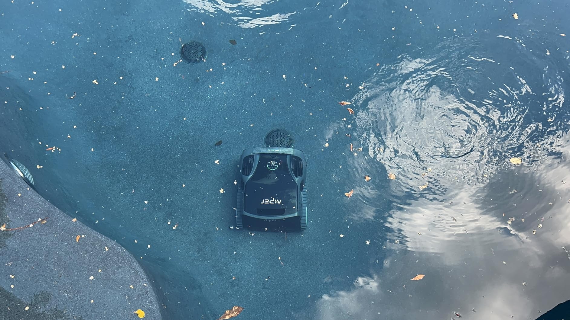 Aiper Scuba X1 Pro Max Robotic Pool Cleaner & Skimmer for Inground Pools customer photo 1