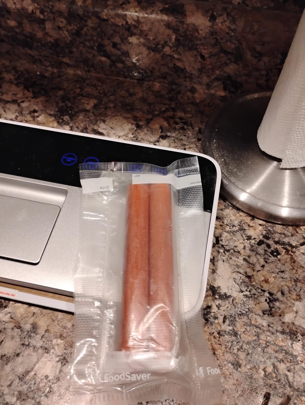 Food Vacuum Sealer Machine with Storage & Built-in Cutter customer photo 1