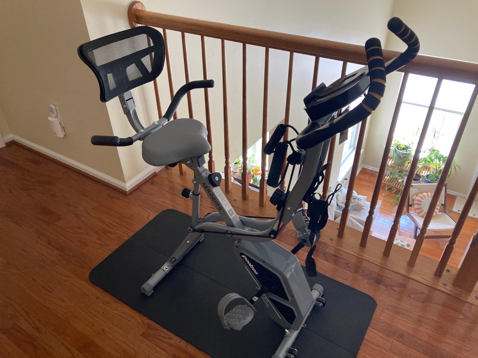 pooboo Folding Magnetic X‑Bike, Upright Exercise Bike for Home Gym customer photo 1