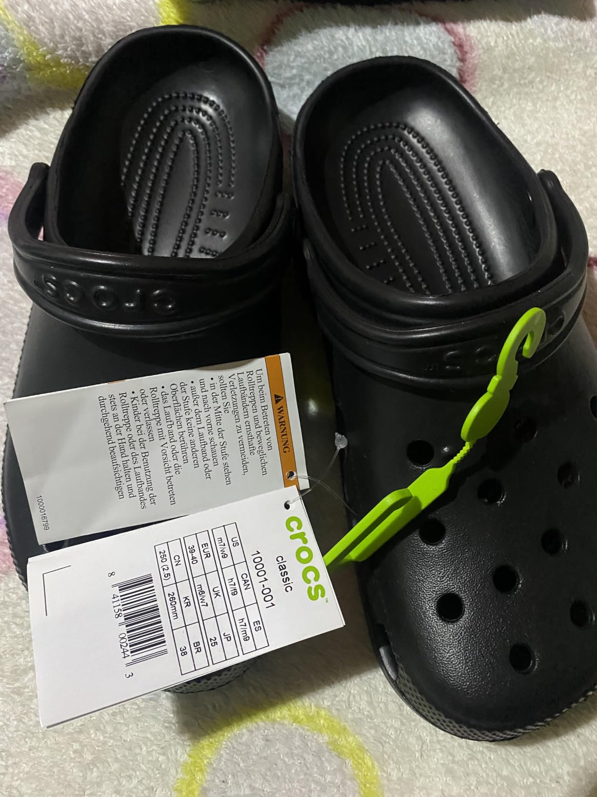 Crocs Unisex-Adult Classic Clog, Clogs for Women and Men customer photo 1
