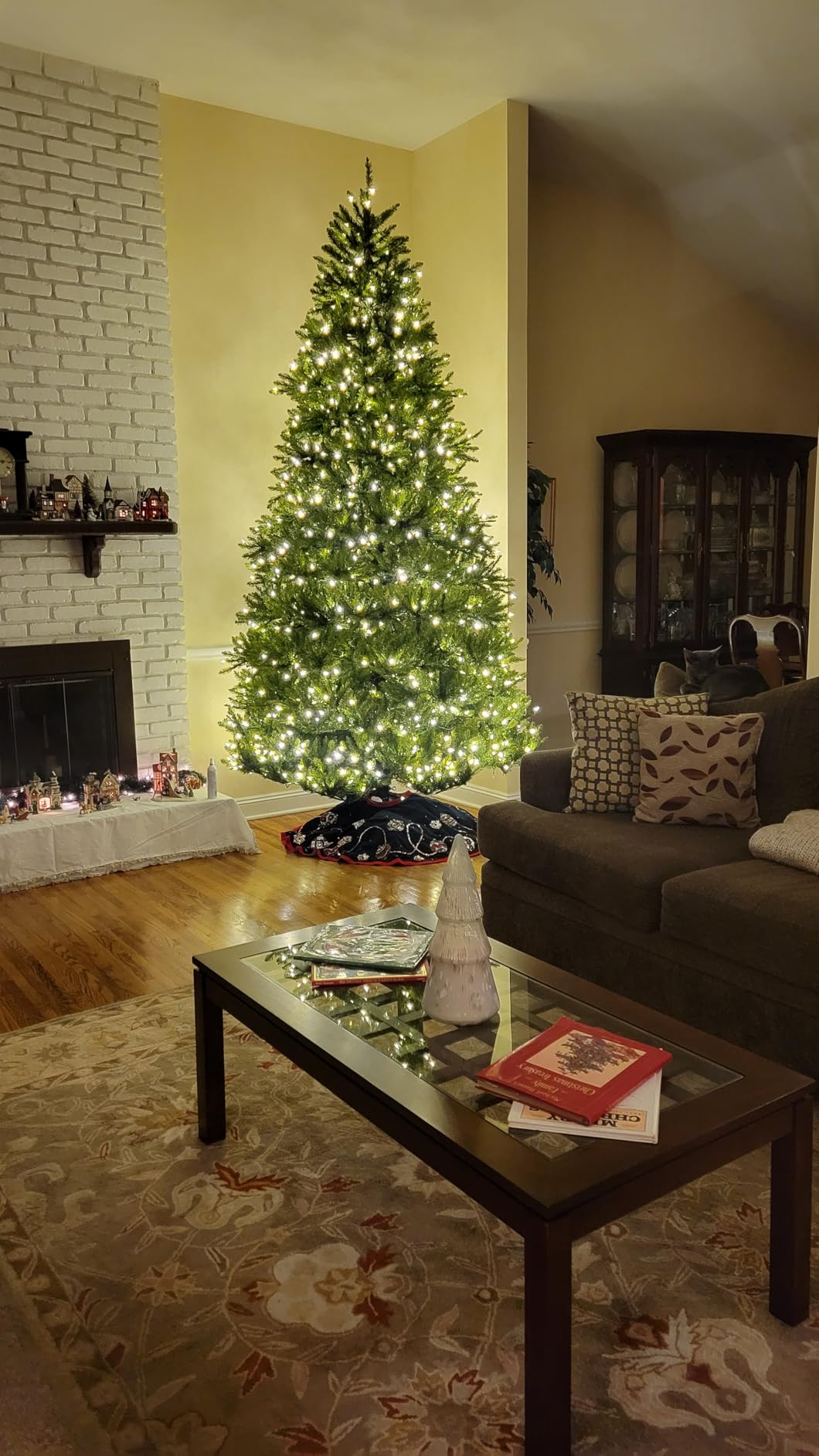National Tree Company 7.5ft Pre-Lit Dunhill Fir Artificial Christmas Tree customer photo 1