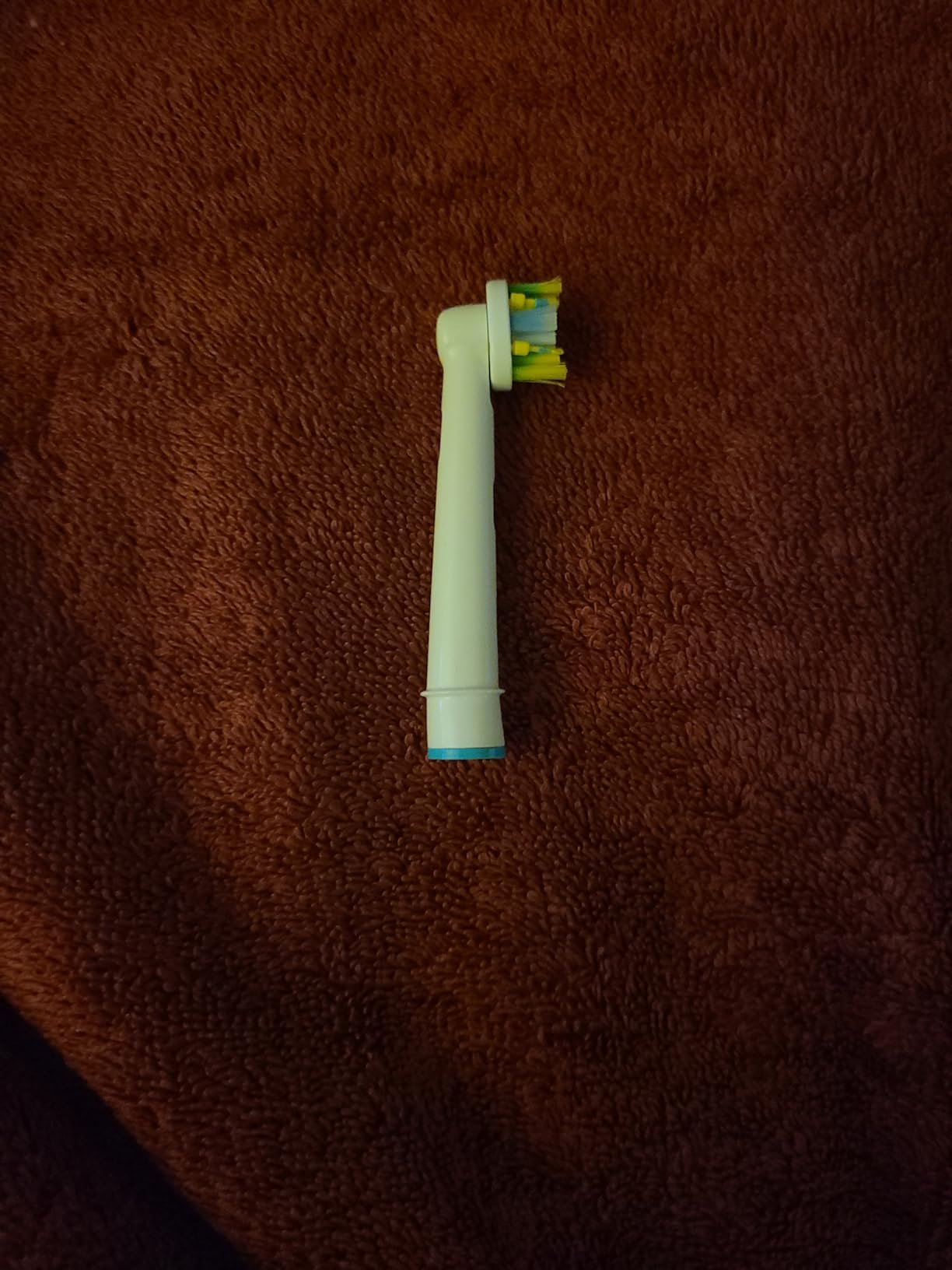 Oral B Cross Action Electric Toothbrush Replacement Brush Heads Refill, 4Count customer photo 1