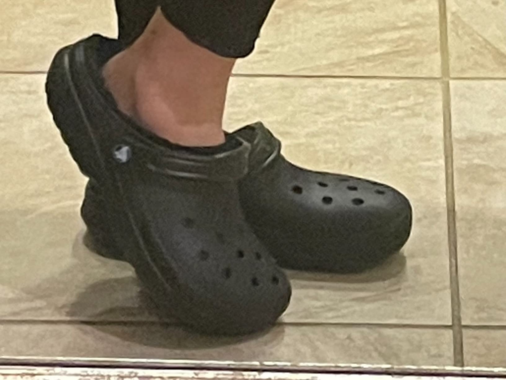 Crocs Unisex-Adult Classic Lined Clog customer photo 1