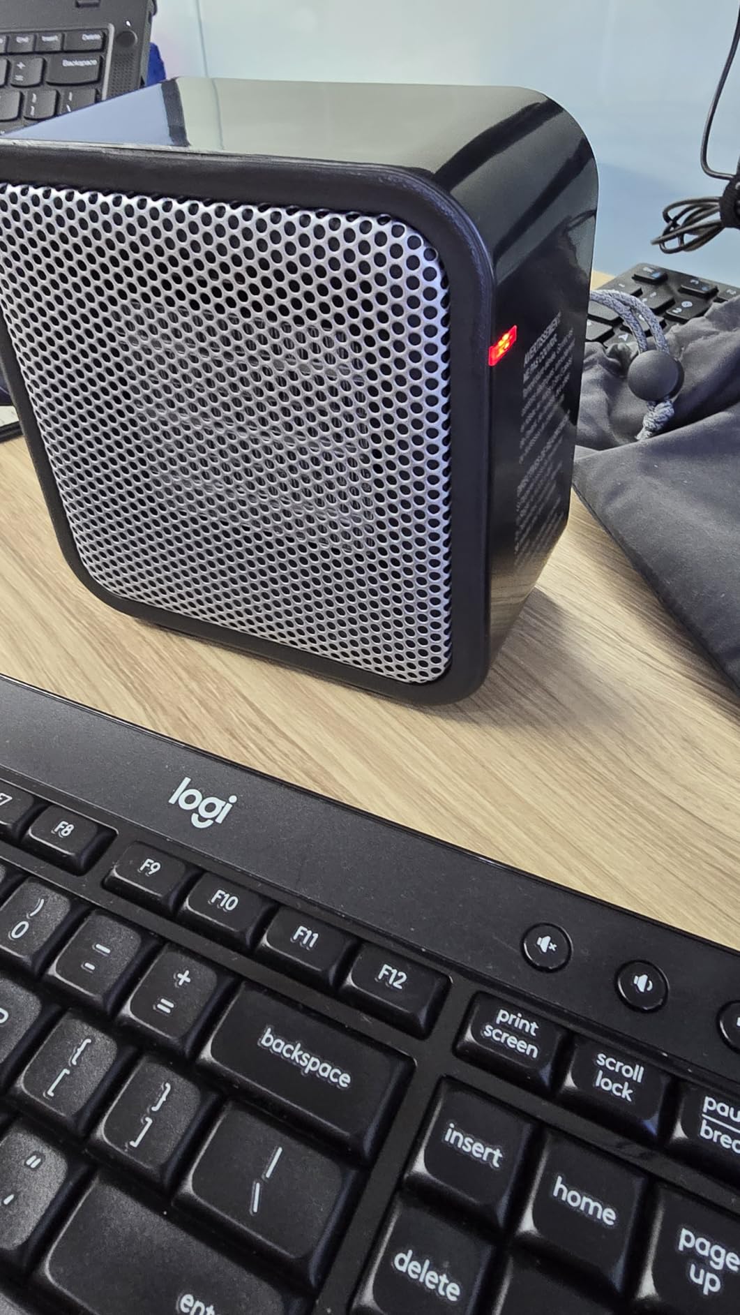 Amazon Basics Ceramic Portable Mini Space Heater for Office Desk, Indoor Use, Fast Heating, 500W, With Tip-Over Protection, Lightweight 1.4 lbs, Black, 5.87