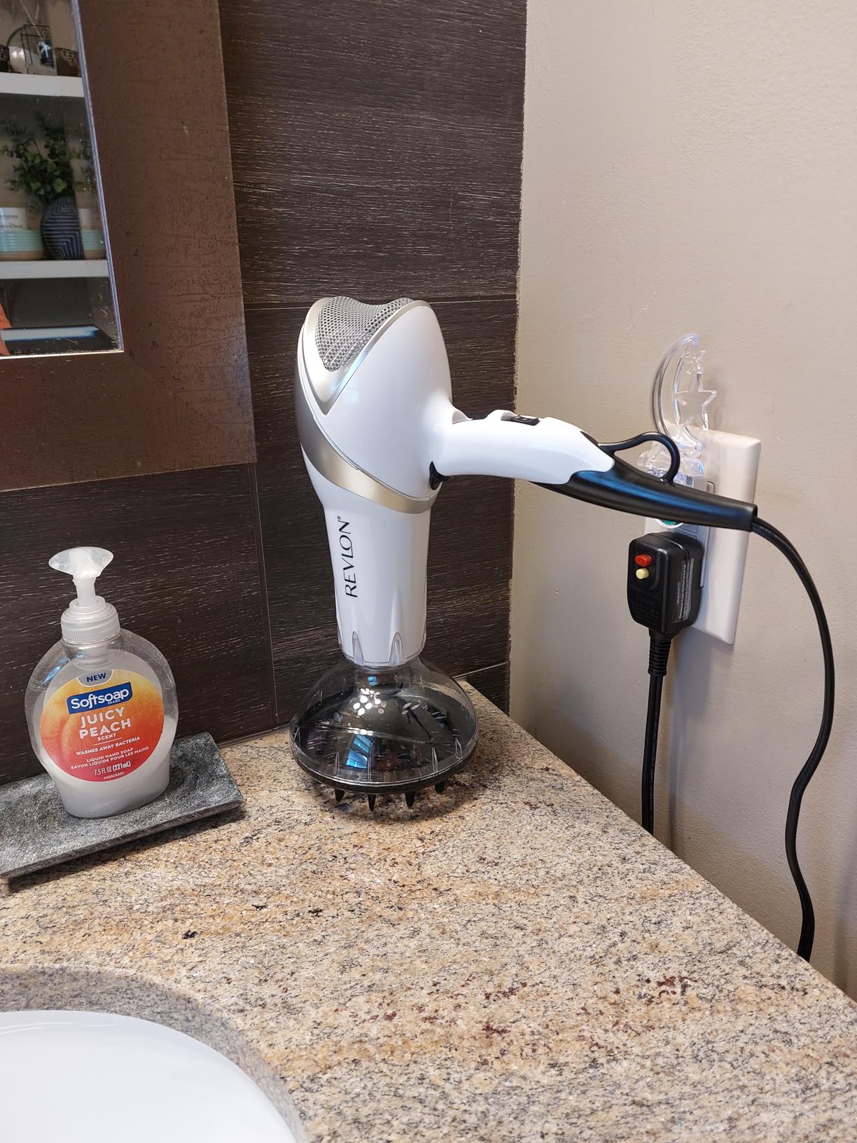 REVLON Infrared Ionic Dryer customer photo 2