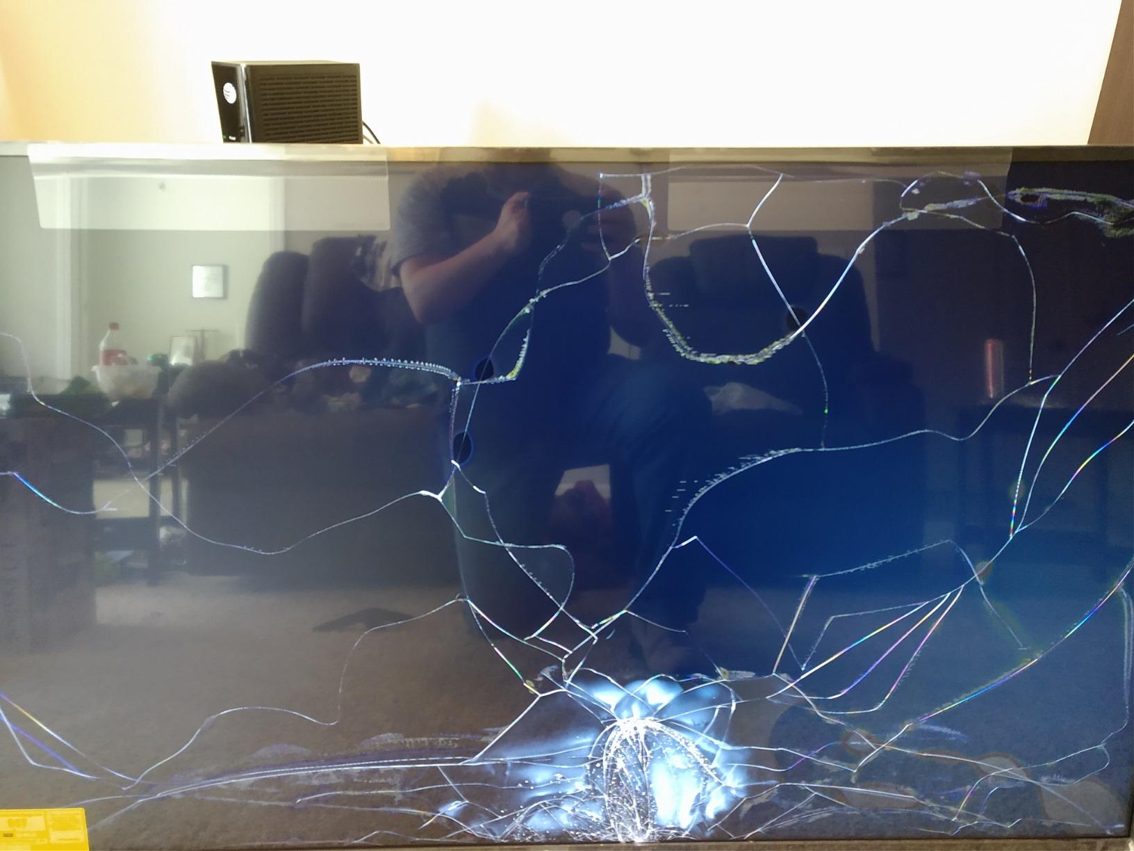 LG UM7300 55-Inch 4K LED customer photo 1