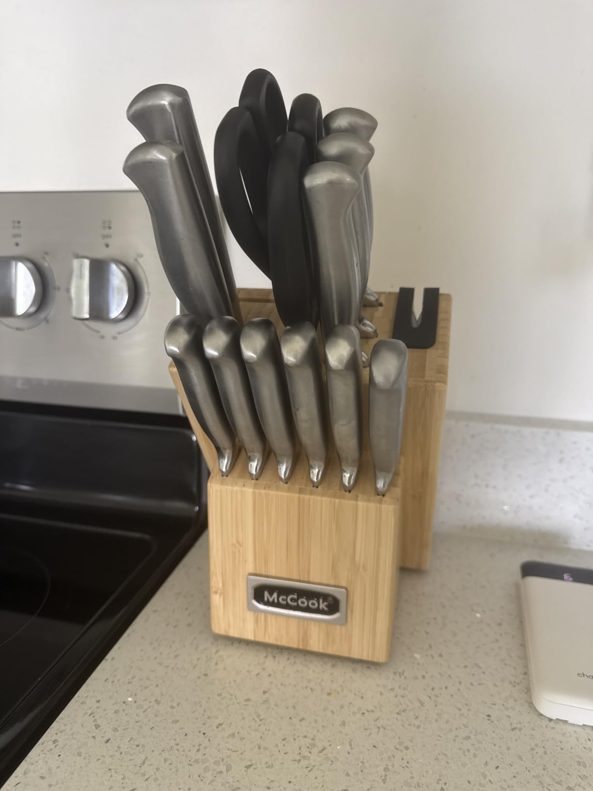 McCook 15-Piece Knife Set customer photo 2