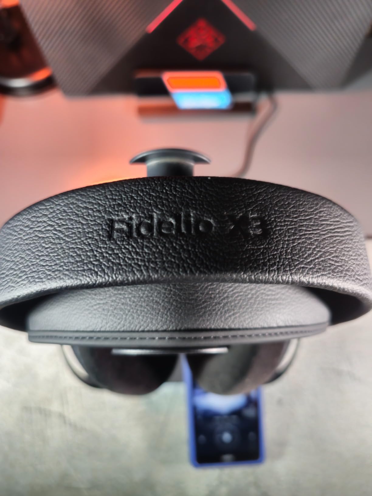 Philips Fidelio X3 Professional Studio Monitor Headphones for Recording & Mixing Wired Over The Ear Open-Back Headphones, Multi-Layer 50mm Diaphragms, Hi-Res Music Studio Headset, Premium Finishing customer photo 2