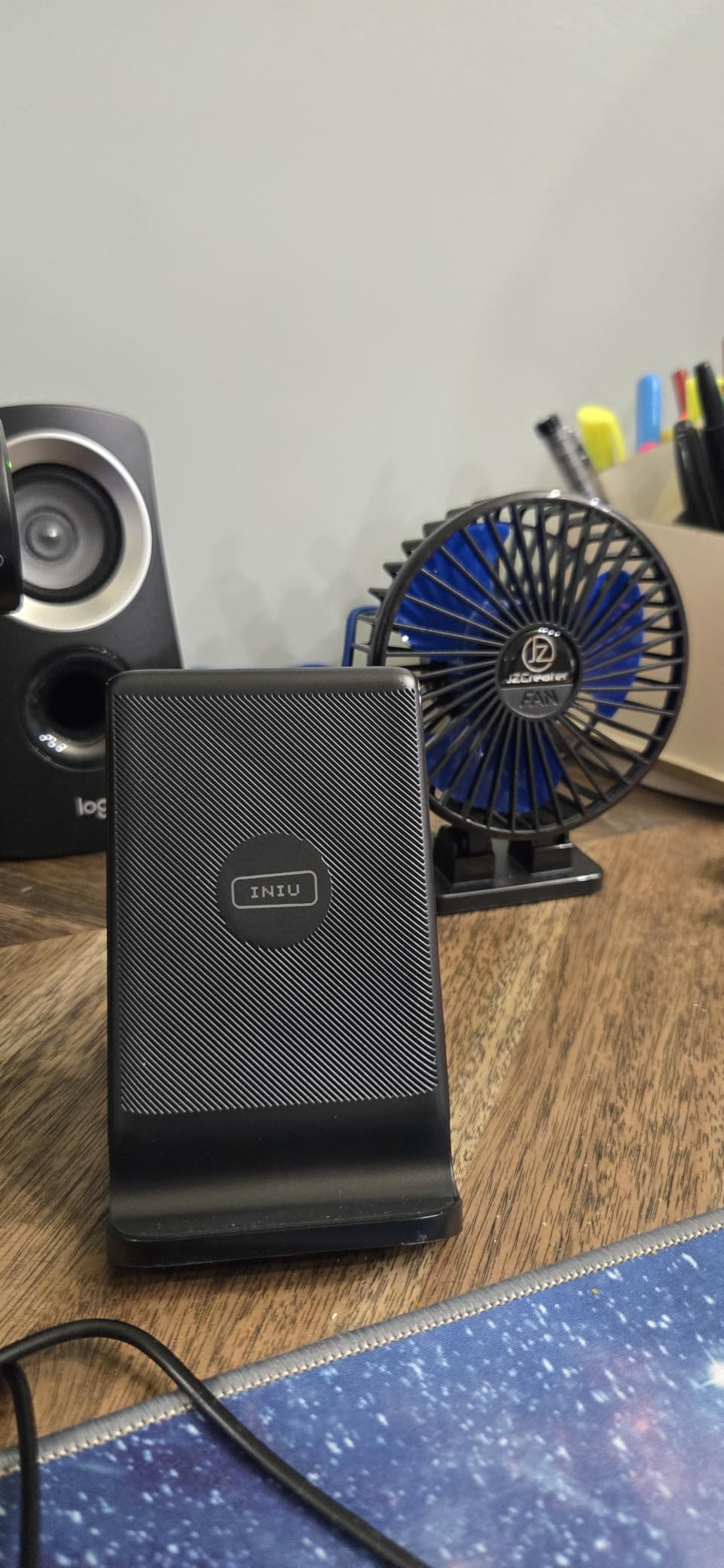 INIU Wireless Charger, 15W Fast Wireless Charging Phone Station with LED customer photo 2