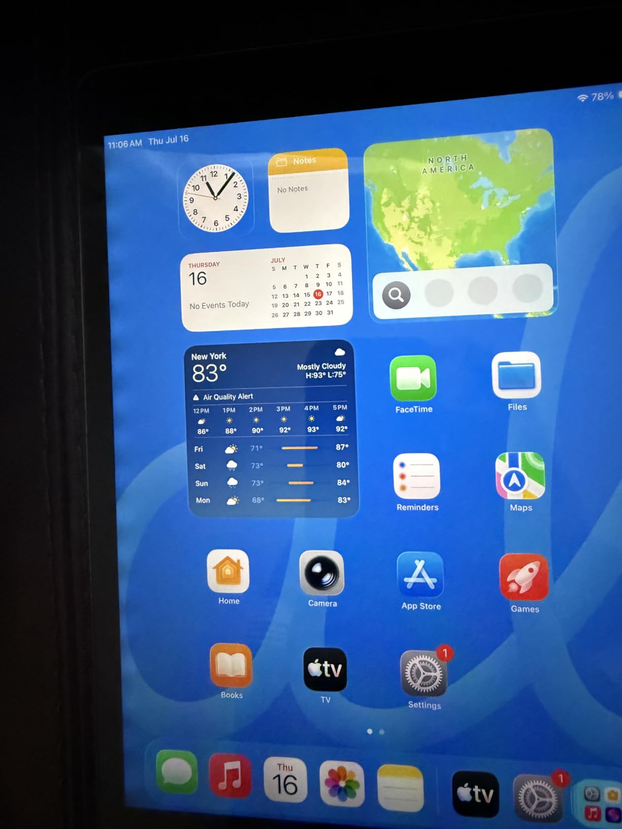 Apple iPad 9th Gen Renewed customer photo 1