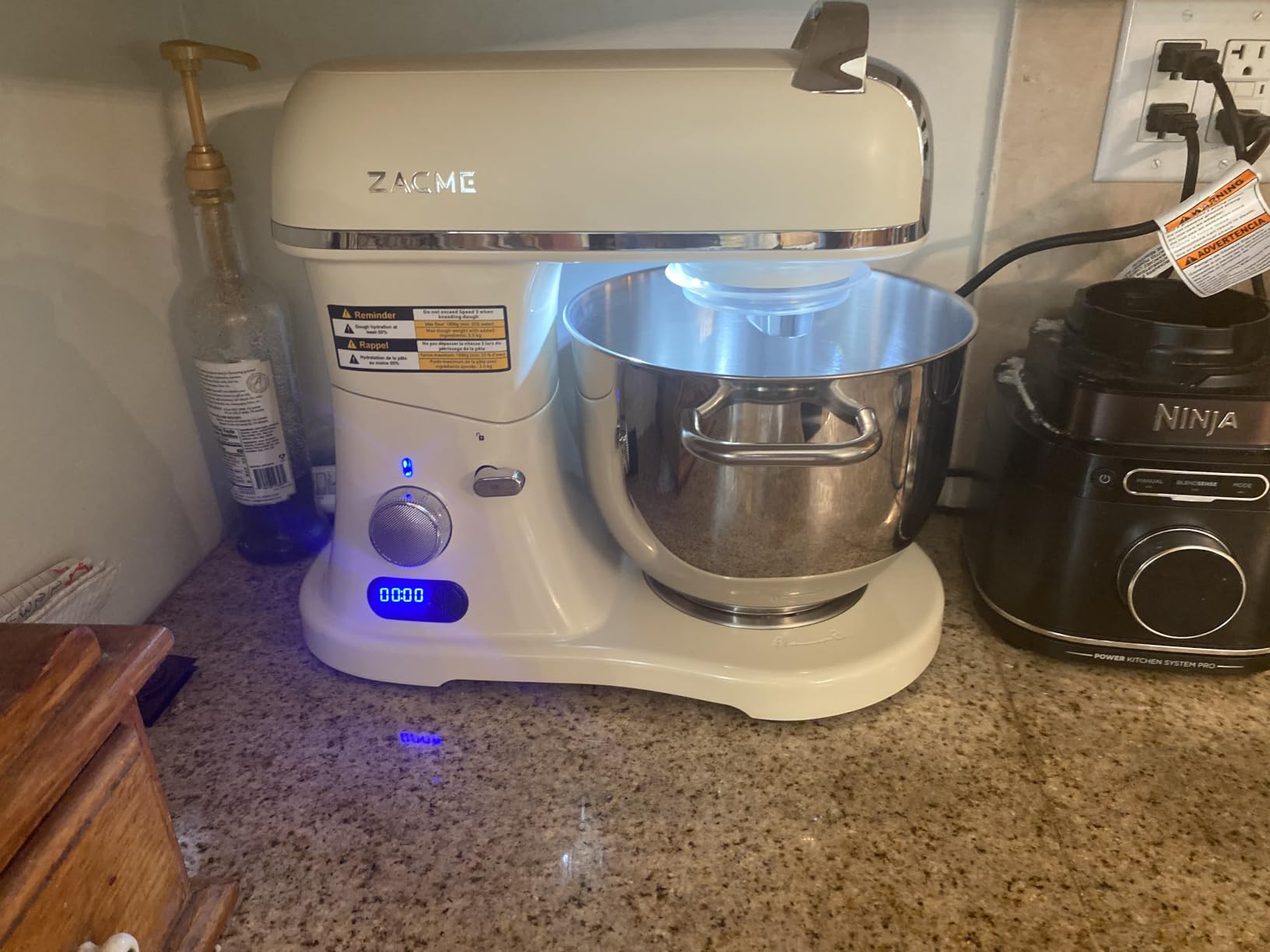 8.4QT Commercial Stand Mixer 800W with Aluminum Die Casting Meets the Standard of NSF/ANSI 8-2023, Mixers Kitchen Electric Stand Mixer with Stainless Steel 8L Bowl, Dough Hook, Whisk and Beater customer photo 2