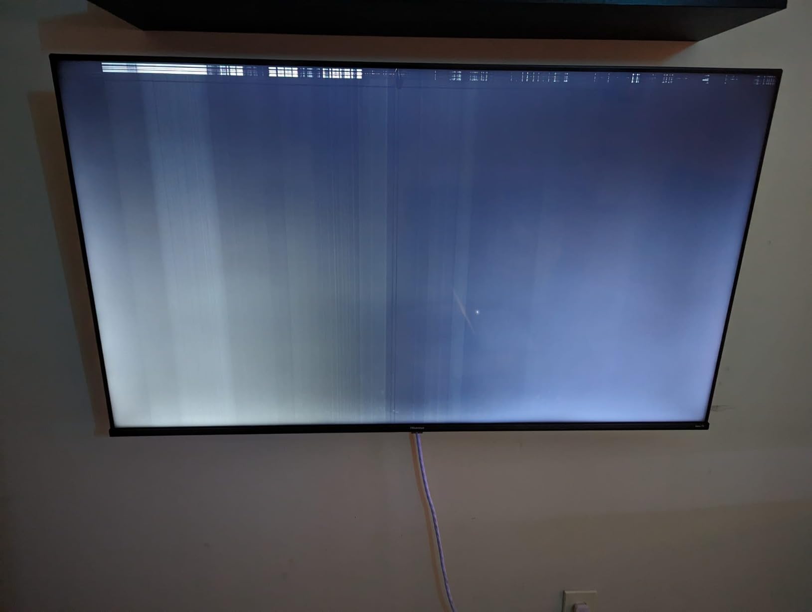 Hisense R6G Roku TV customer photo 1