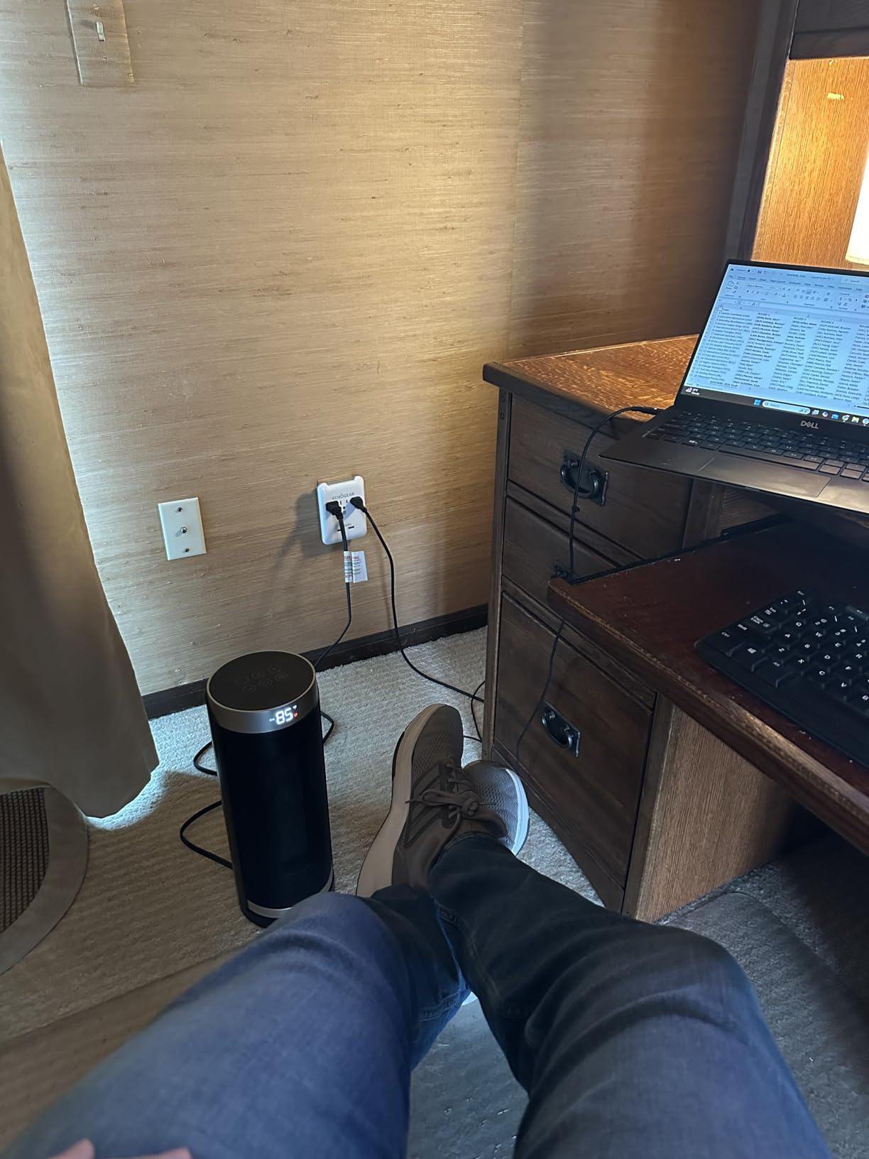 DREO 1500W Electric Space Heater with Remote for Large Room Bedroom,16 Inch customer photo 2