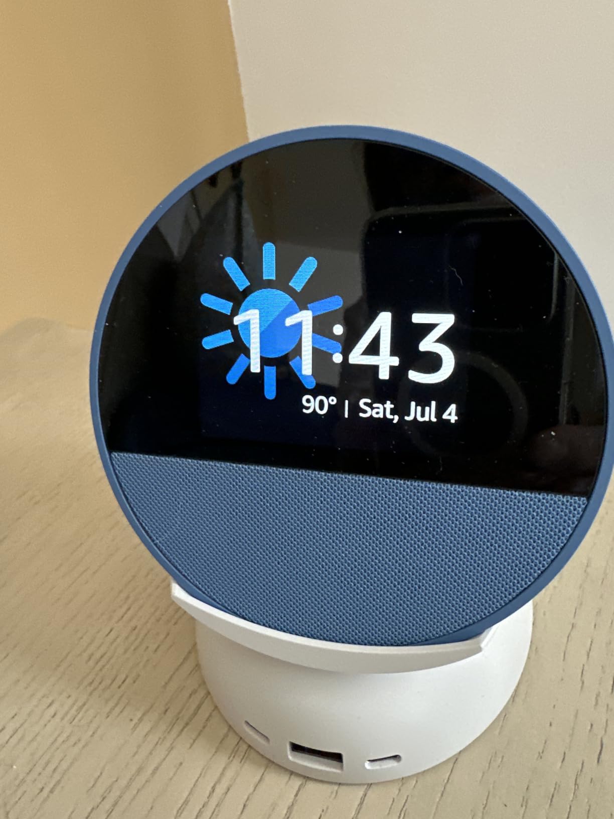 Amazon Echo Spot (newest model), Great for nightstands, offices and kitchens, Smart alarm clock, Designed for Alexa+, Ocean Blue customer photo 2