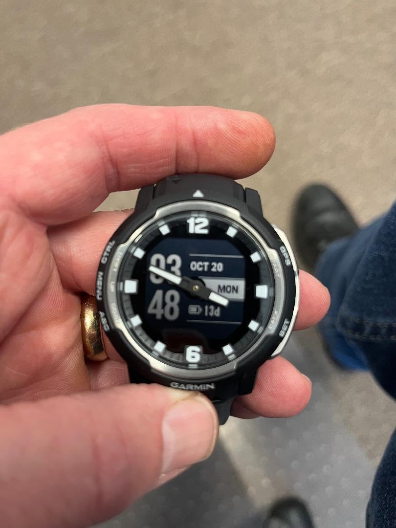 Garmin Instinct® Crossover, Hybrid Smartwatch, 45mm, Black customer photo 2