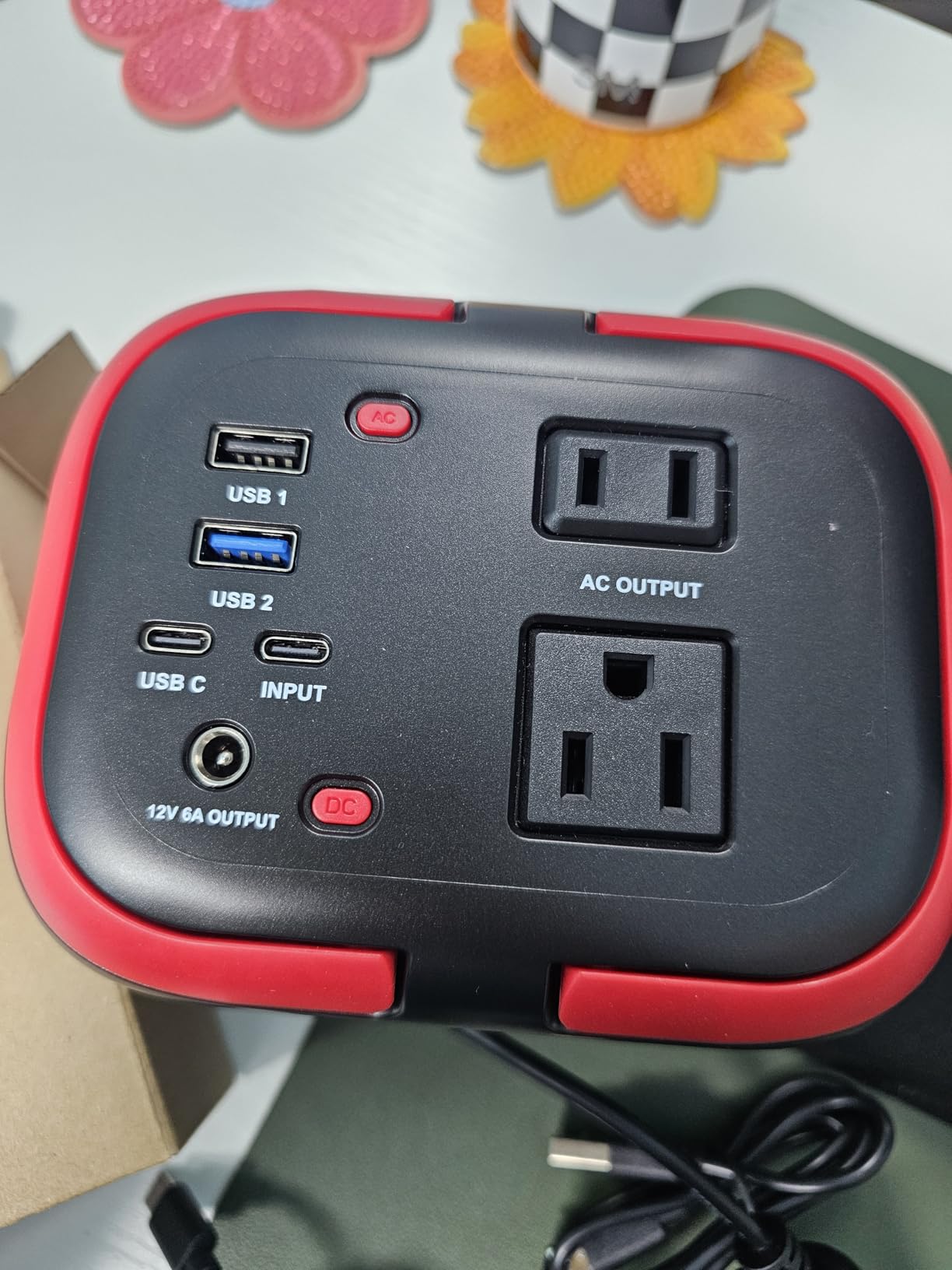 ENOFLO 300W Portable Power Station, 228Wh Solar Generator customer photo 2