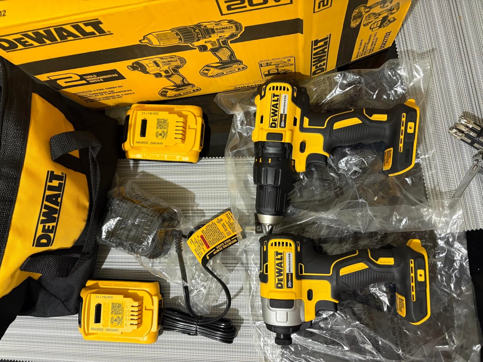 DEWALT DCK277D2 Combo Kit customer photo 1