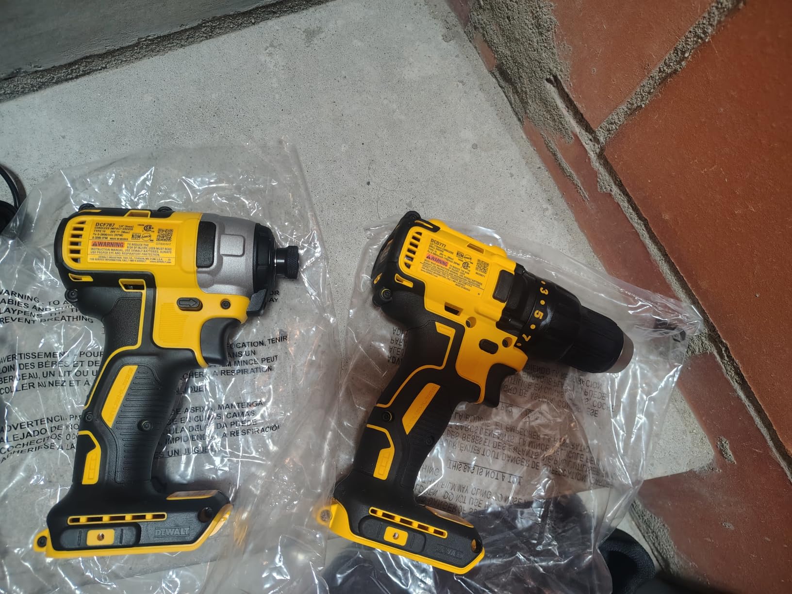 DEWALT DCK277D2 Combo Kit customer photo 2