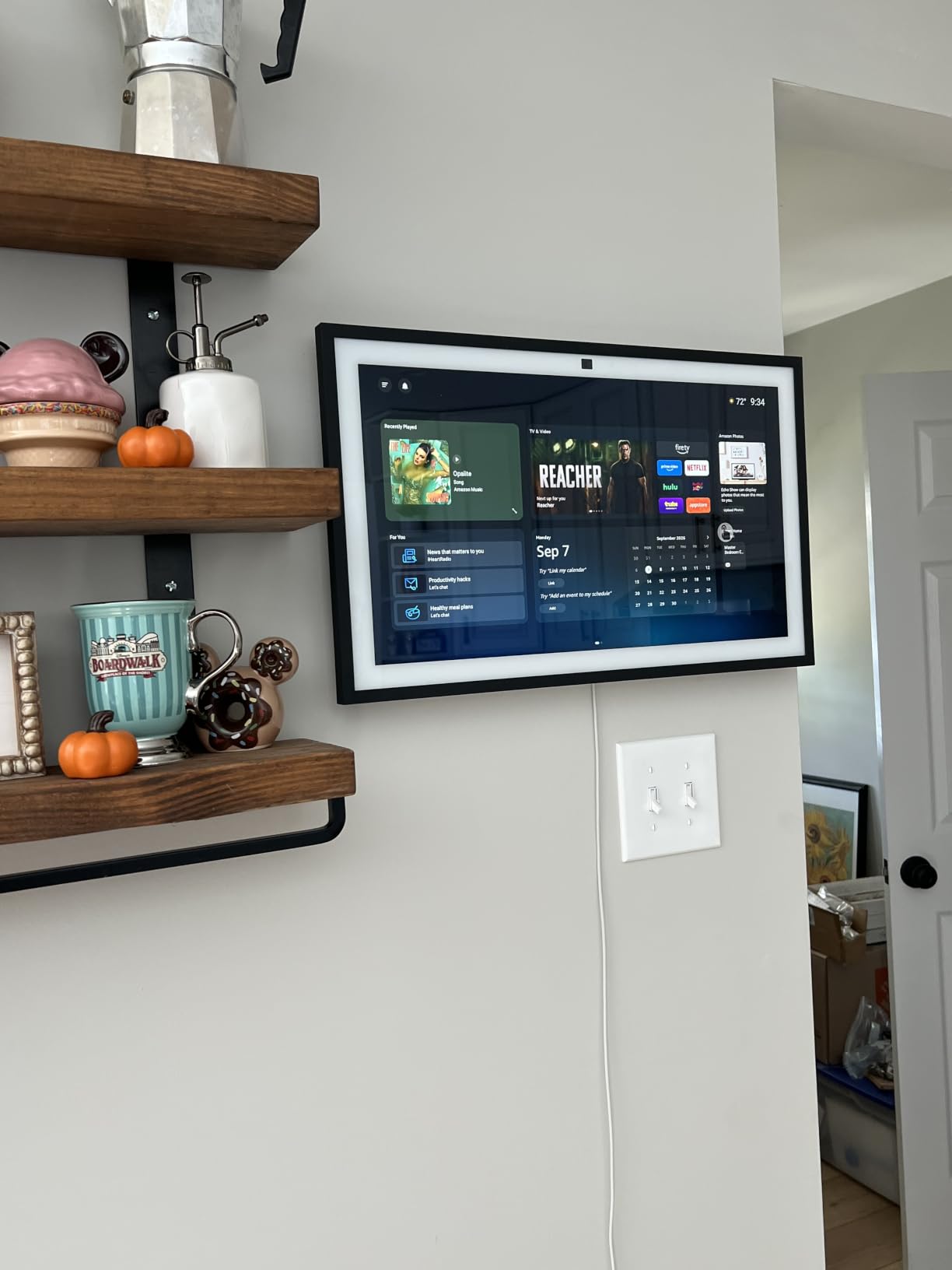 Amazon Echo Show 15 customer photo 2