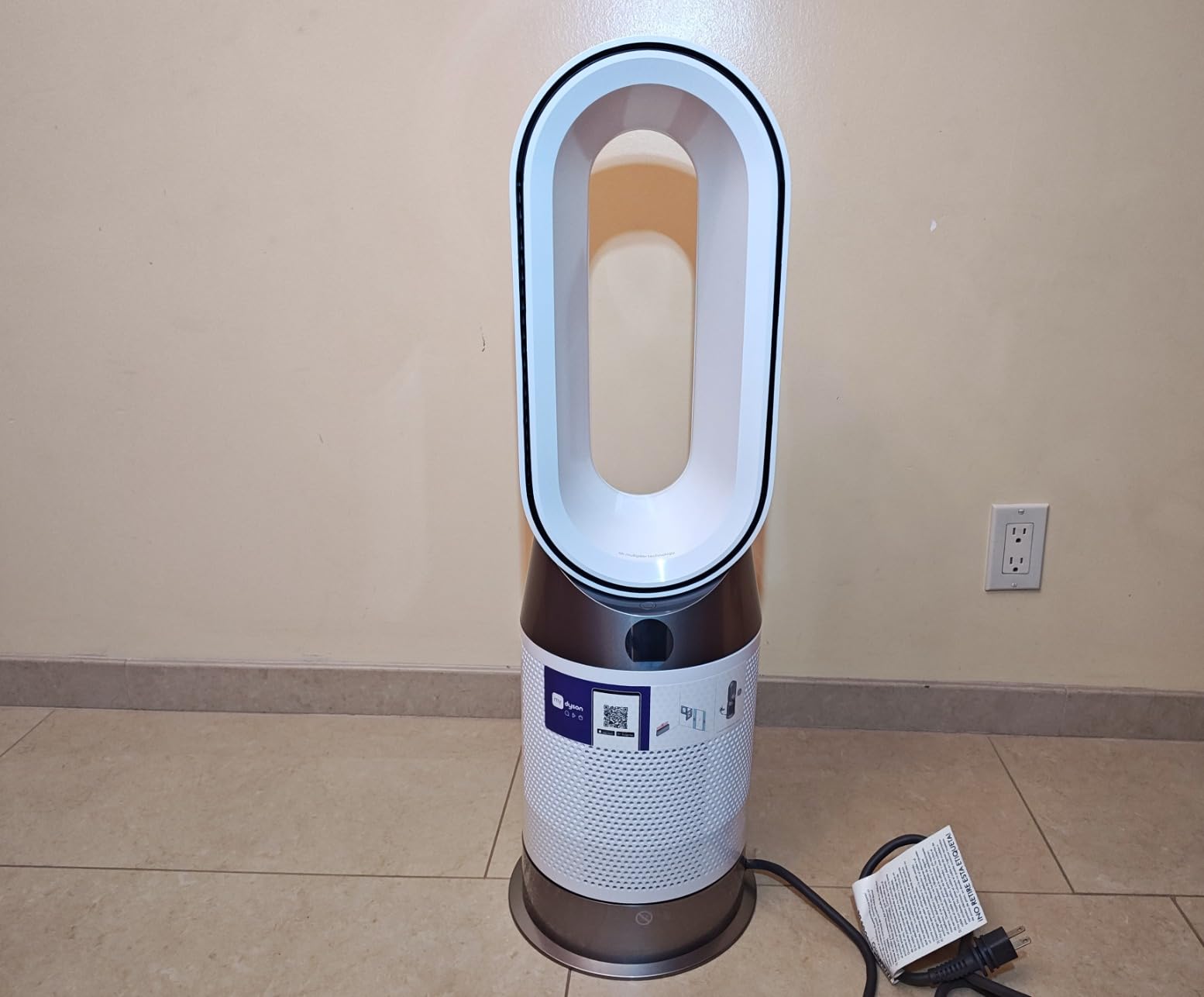 Dyson Purifier Hot+Cool Gen1 HP10 - HEPA Air Purifier, Fan & Heater, 350° Oscillation, 10 Levels, bladeless (White) customer photo 2