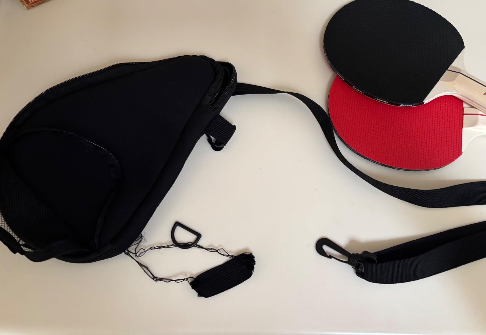 Table Tennis Racket paddle cover，Ping Pong Paddle Carry Sleeve Bag,Table Tennis Bat Protective Paddle Sleeve, Ping Pong Paddle Racket Bag Case With Ball Storage Mesh Pocket and Shoulder Carry Strap customer photo 2