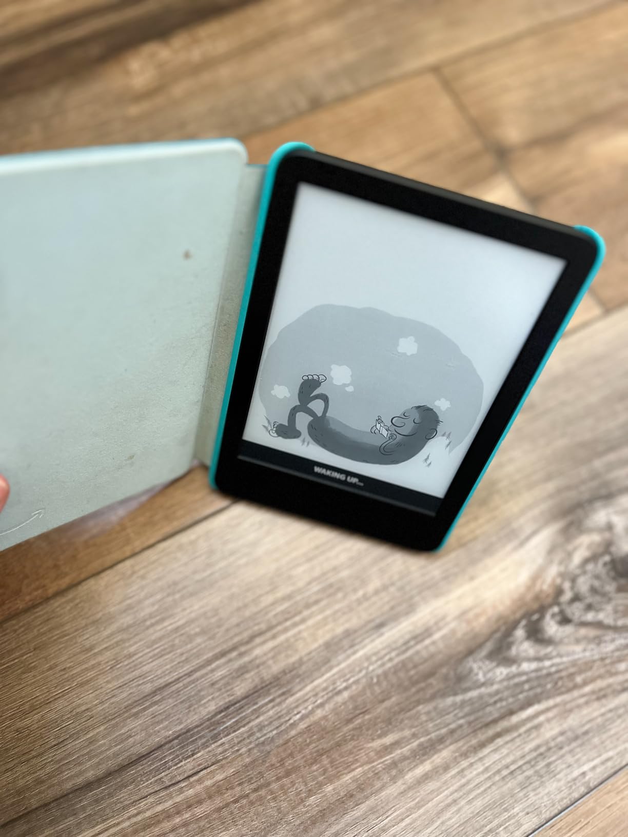 Kindle Kids 16GB customer photo 2