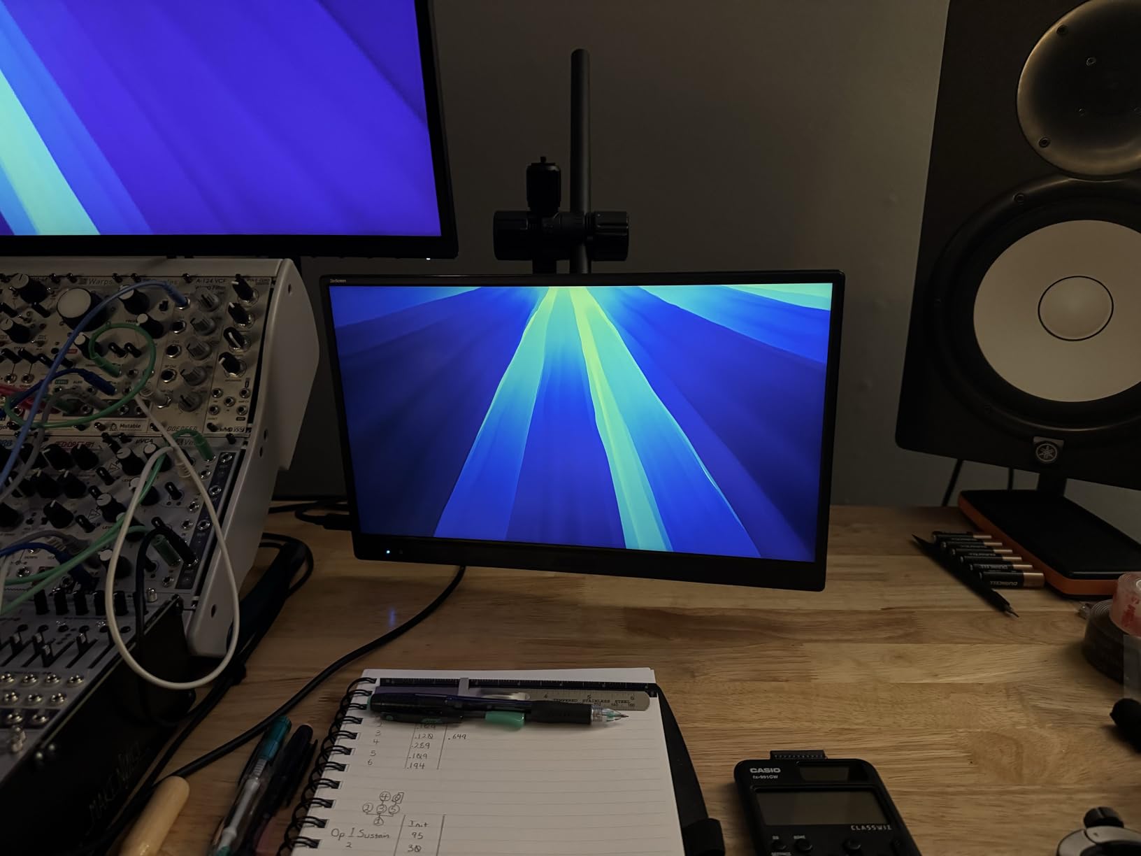 ASUS ZenScreen MB169CK customer photo 1