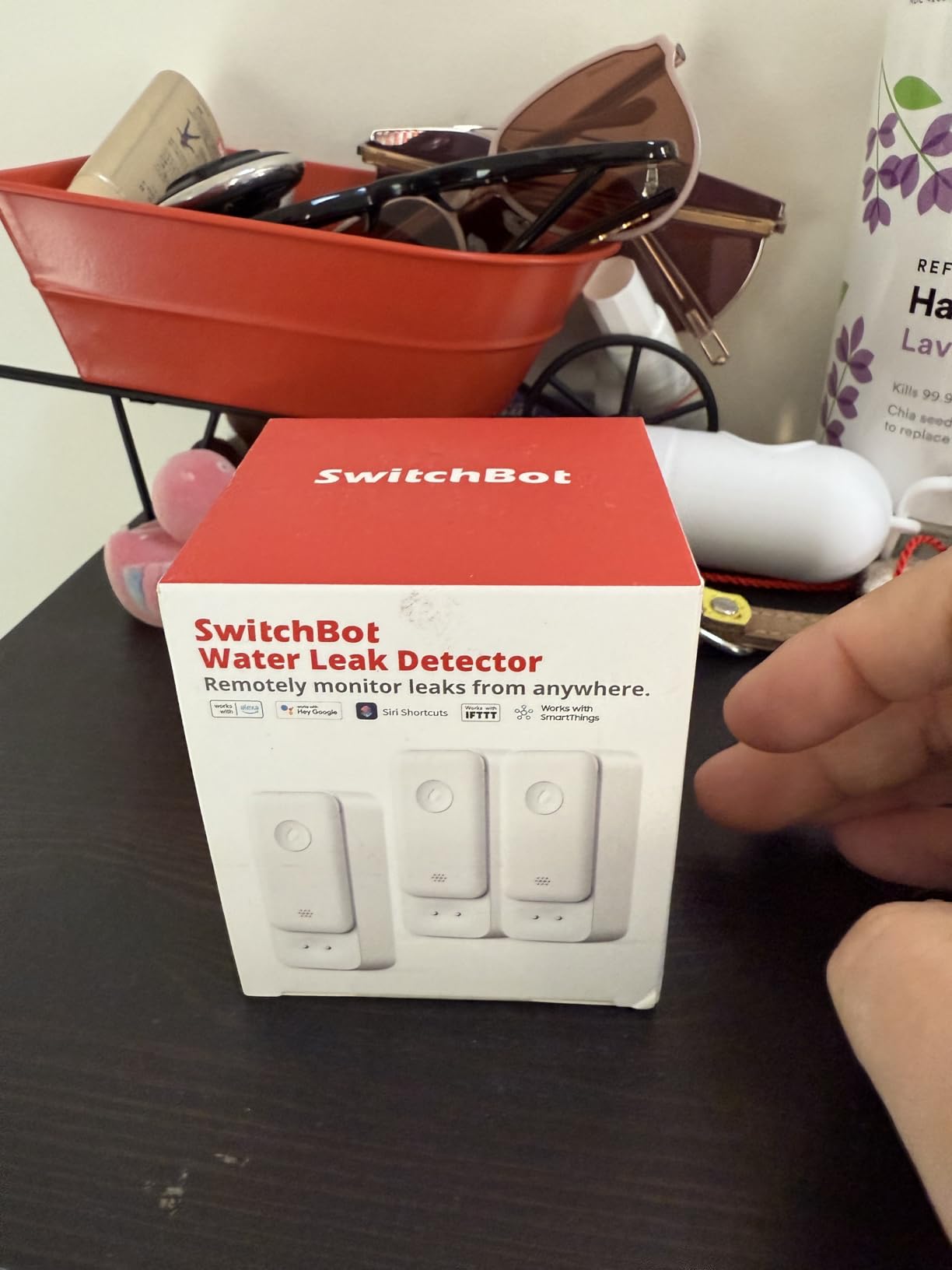 SwitchBot WiFi Water Sensor, Smart Water Leak Detector, 100dB Adjustable Alerts & App Alerts, IP67 Waterproof, Wireless Detector for Kitchen, Bathroom, Basement, No Hub Required (Support 2.4G) customer photo 2