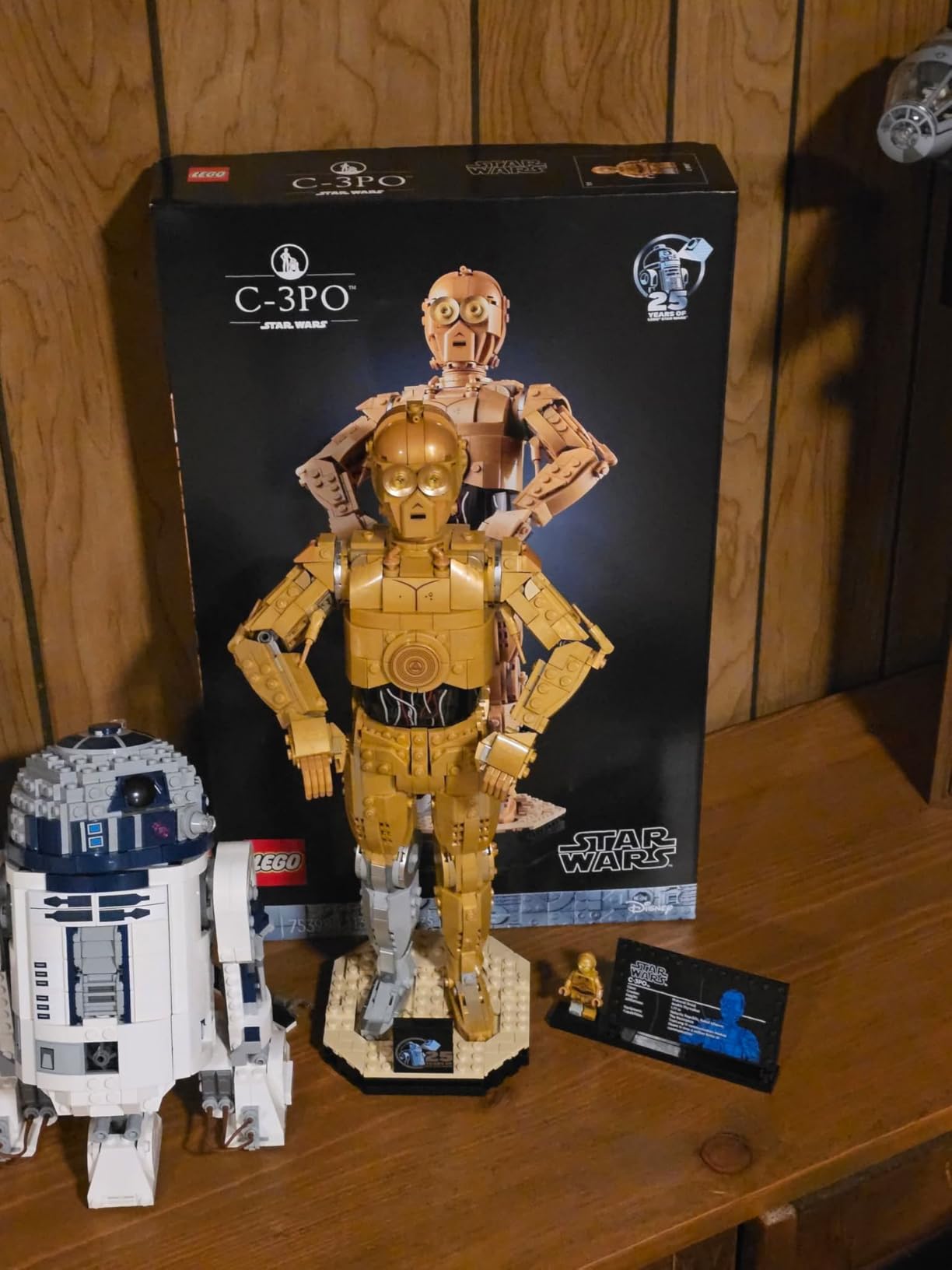 LEGO Star Wars C-3PO Buildable Droid Figure, Build and Display Model with C-3PO Minifigure, Star Wars Collectible for Home or Office Décor, Nostalgic Gift Idea for Adults, Fans or Collectors, 75398 customer photo 1