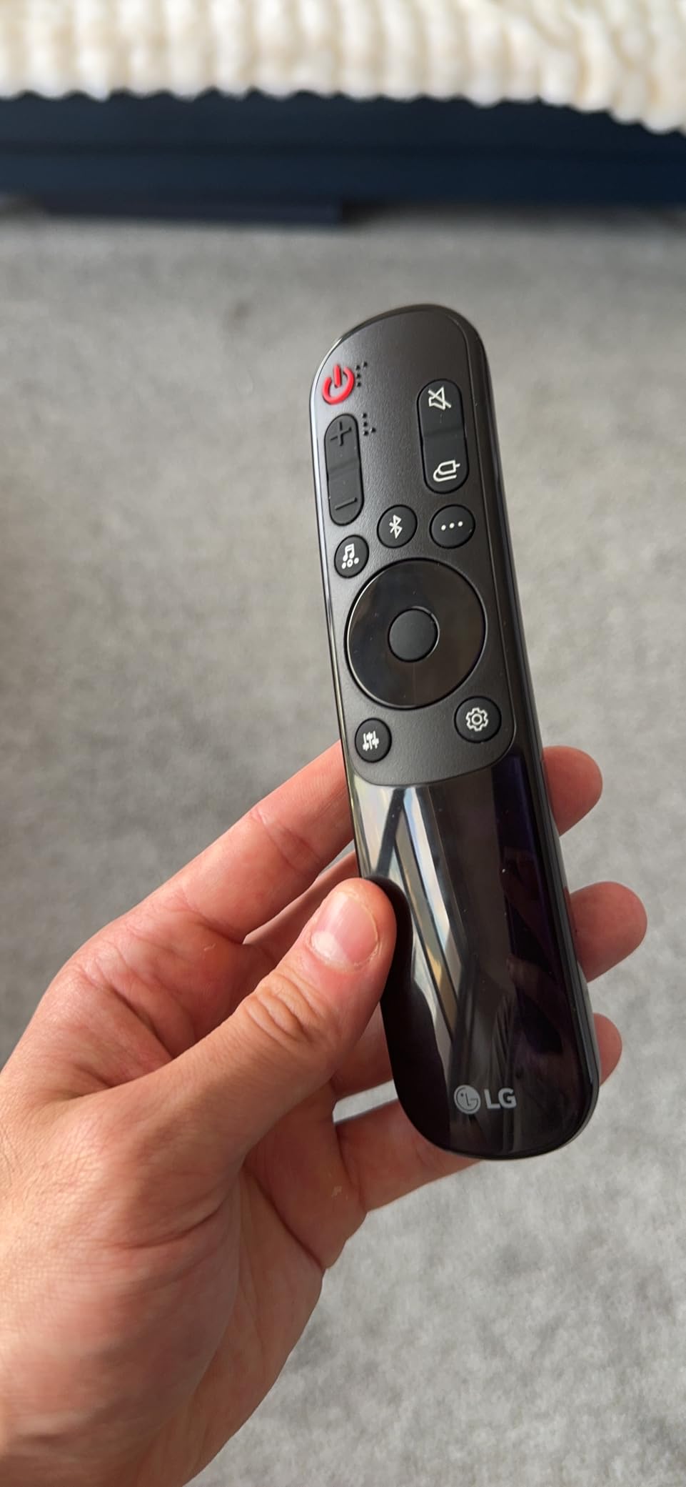 LG S60T 3.1 ch. Soundbar with Wireless Subwoofer, Dolby Audio, TV Synergy, Wow Interface, AI Sound Pro - Black customer photo 2
