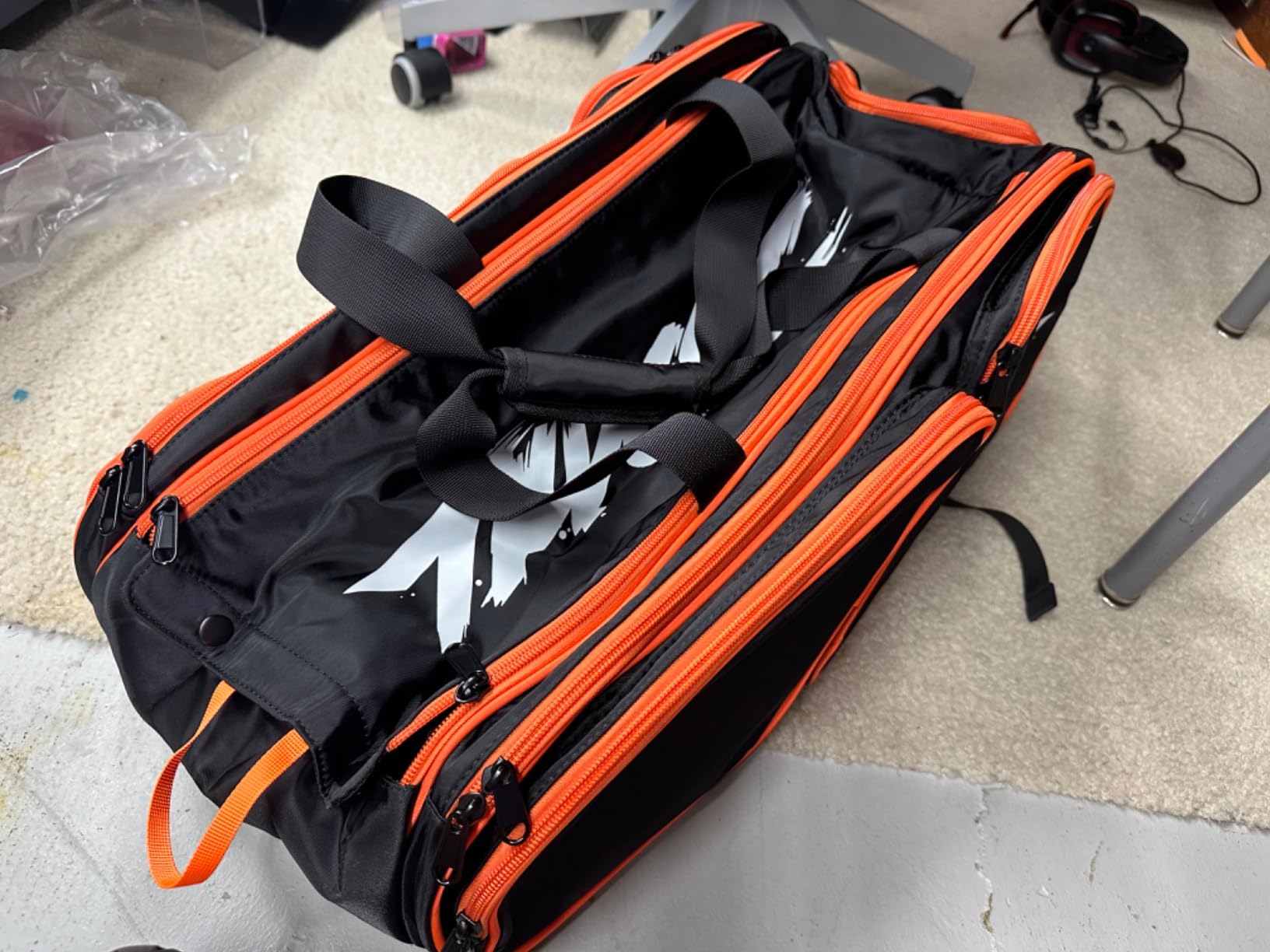 TILDOSAC Pickleball Bag - Large Paddle Bag for 4 Paddles & Accessories - Fence Hook, Extra Pockets, Shoe Compartment customer photo 1