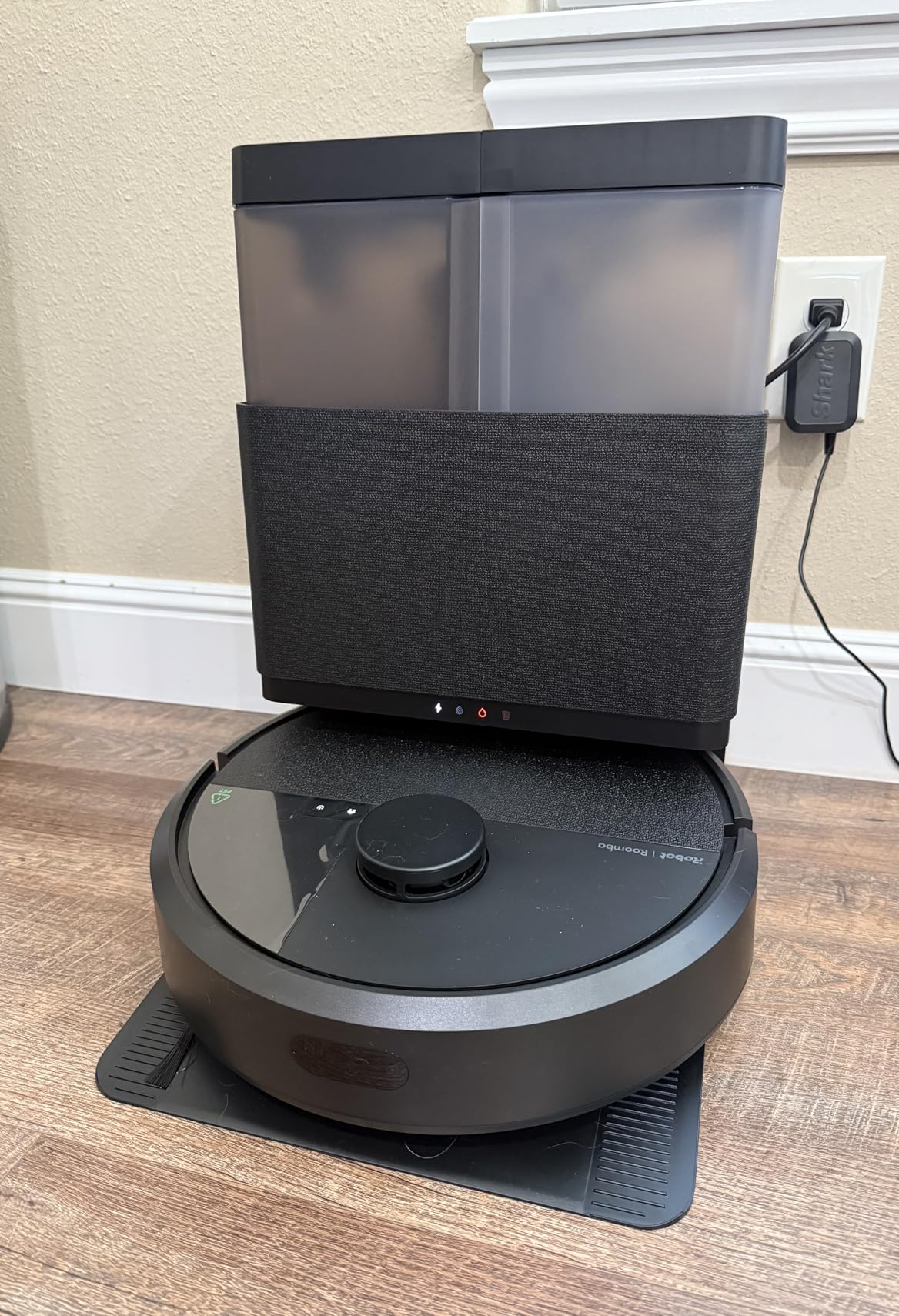 Roomba Plus 405 customer photo 2