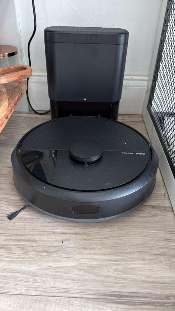 iRobot Roomba 105 customer photo 1