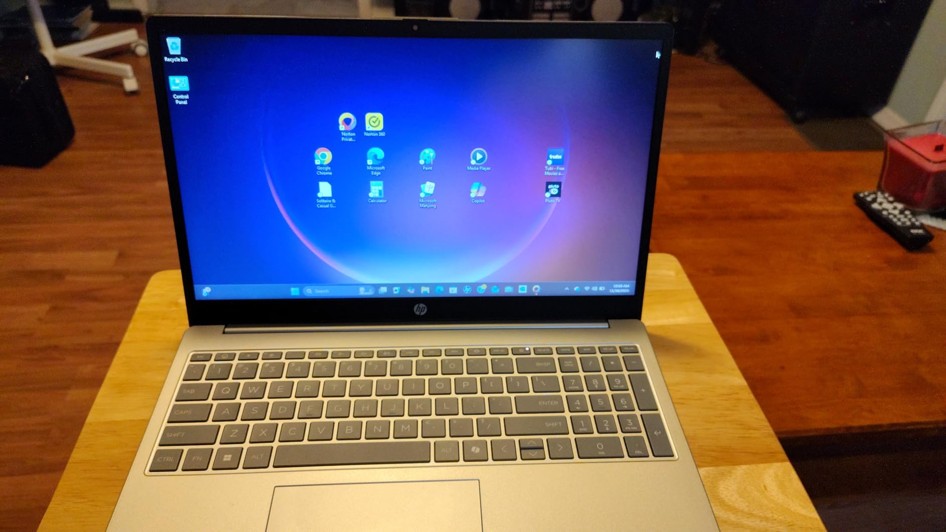 HP 15.6 Ryzen 3 Laptop customer photo 2