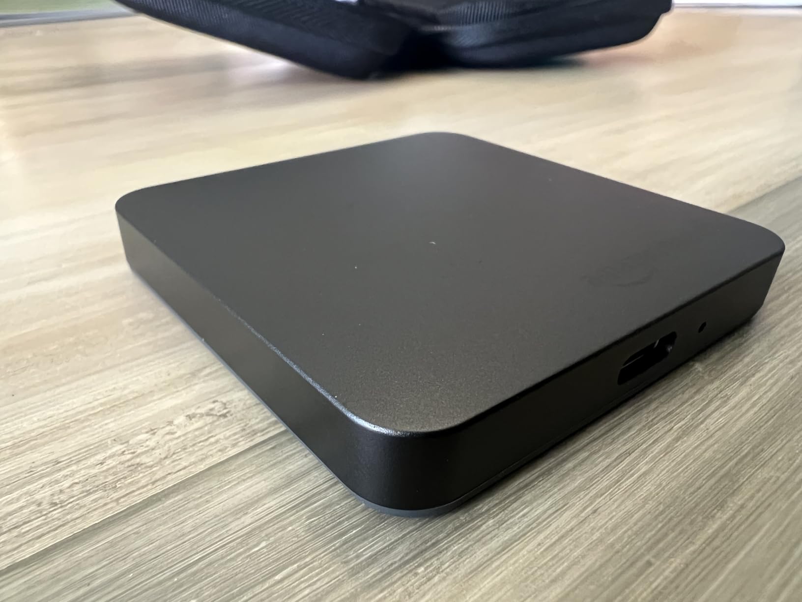 Amazon Basics 2TB SSD customer photo 2