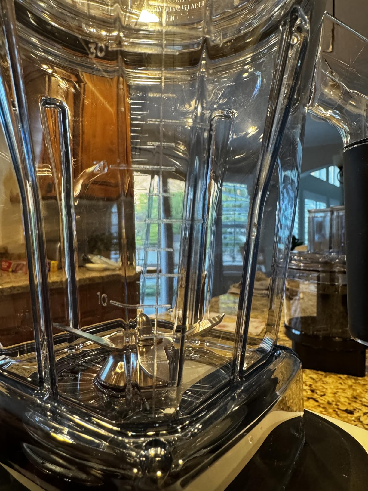Vitamix Ascent X4 Gourmet SmartPrep Kitchen System, White customer photo 1