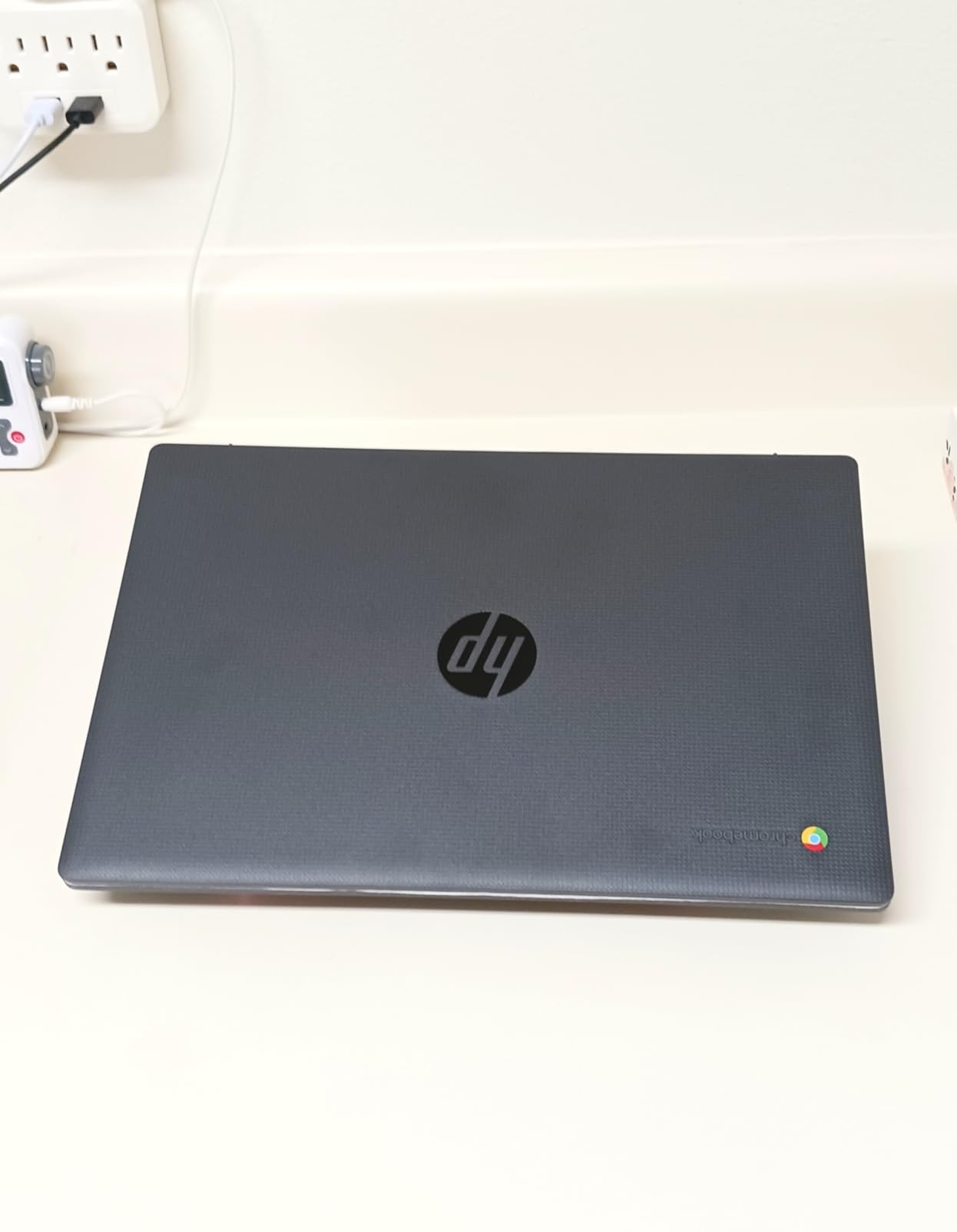 HP Chromebook 14 inch Laptop, HD Display, Intel Processor N100, 8 GB RAM, 128 GB UFS, UHD Graphics, Chrome OS, Chalkboard Gray, 14a-nf0099nr customer photo 1