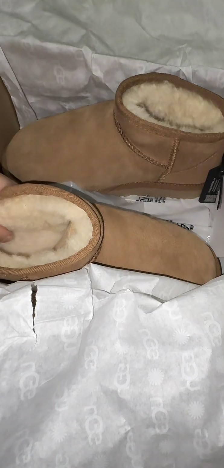 UGG Women's Classic Ultra Mini Boot customer photo 2
