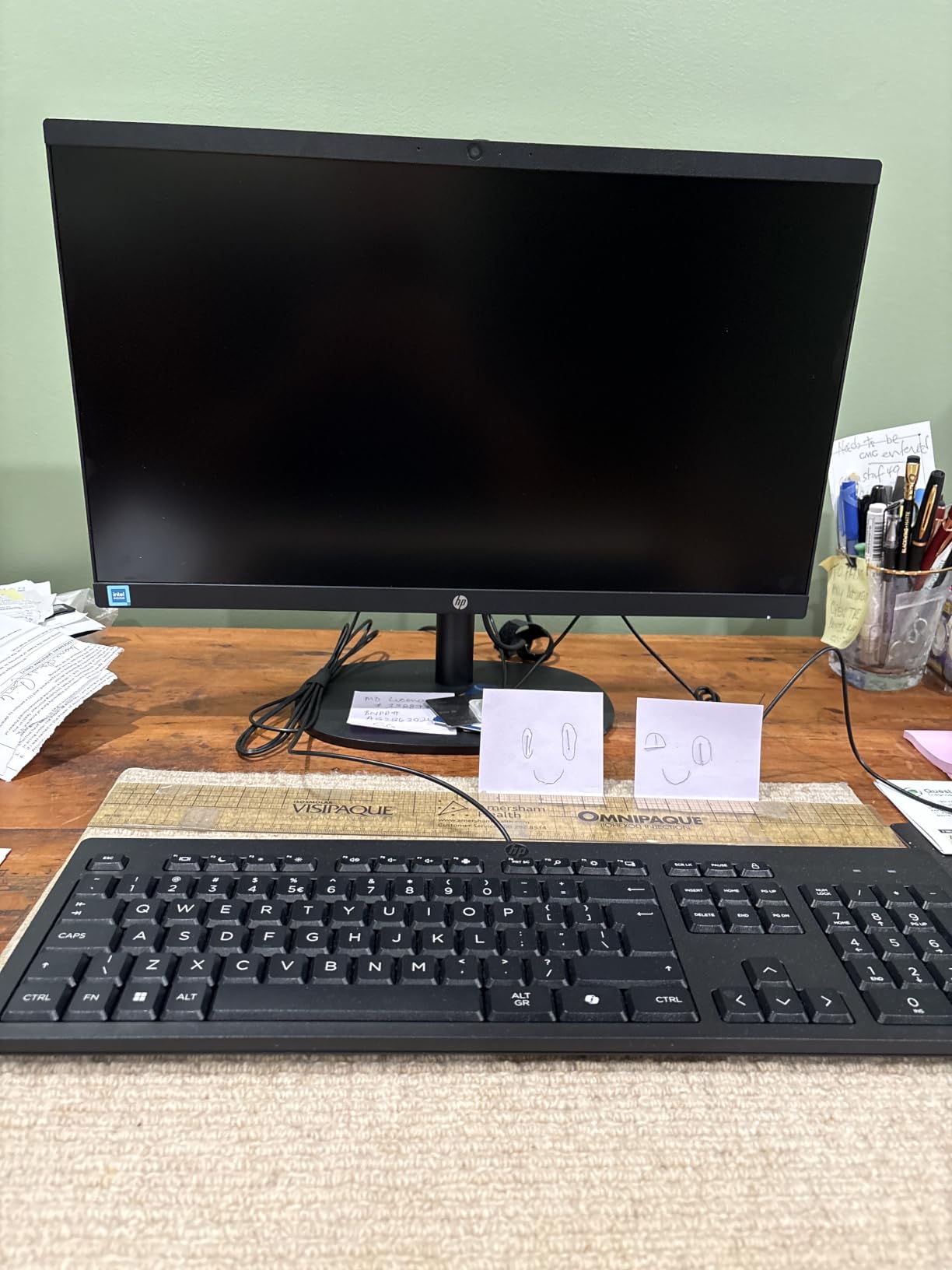 HP 2025 22 All-in-One customer photo 1