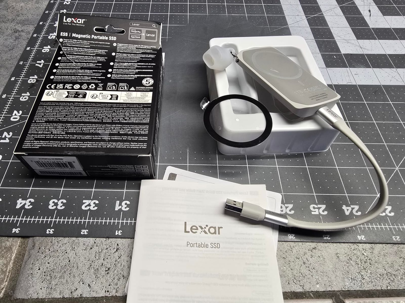 Lexar ES5 Magnetic 2TB customer photo 2