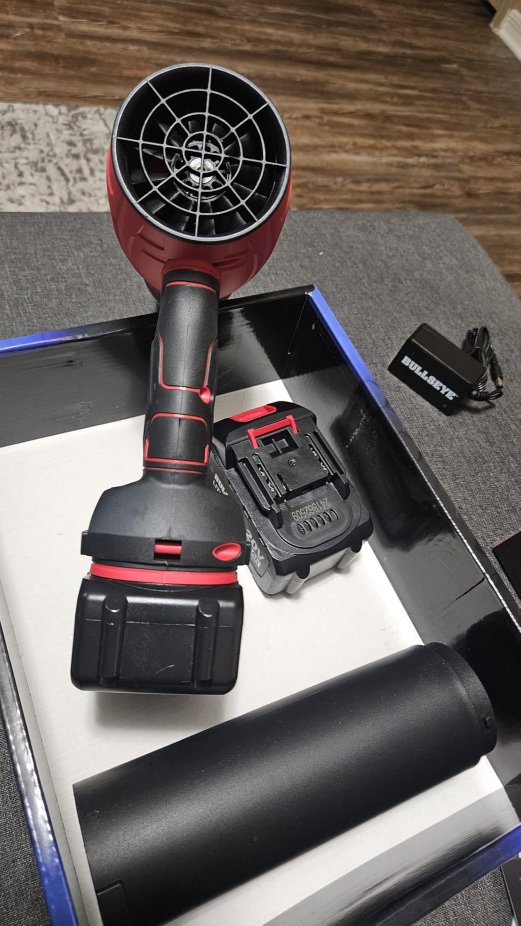 Bullseye Blower Cordless Leaf Blower, Handheld Turbo Jet with 2 Batteries, 20V 350W Electric Air Power for Patio, Garage Cleaning and Car Drying, As Seen on TV customer photo 2