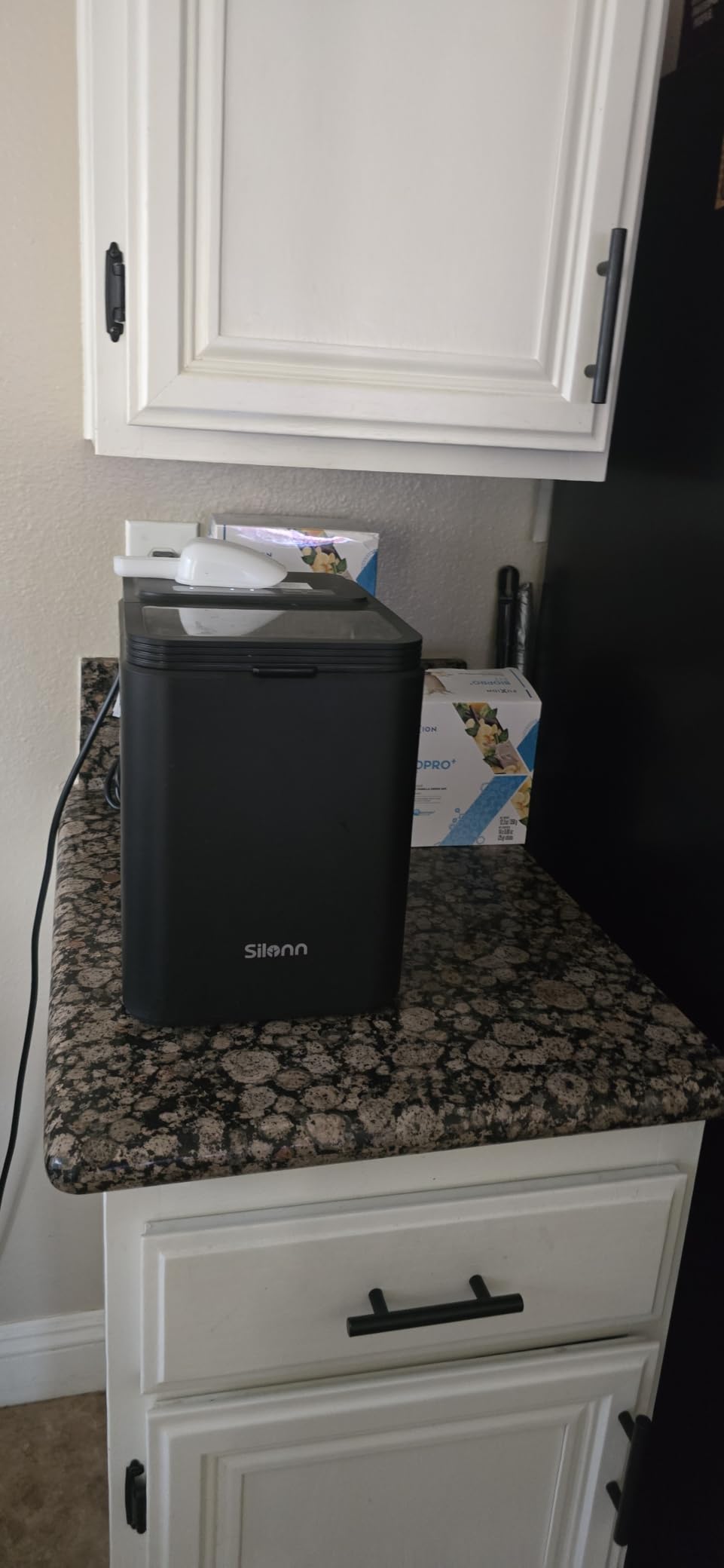Silonn Nugget Ice Maker Countertop with Detachable Basket and Handle customer photo 1