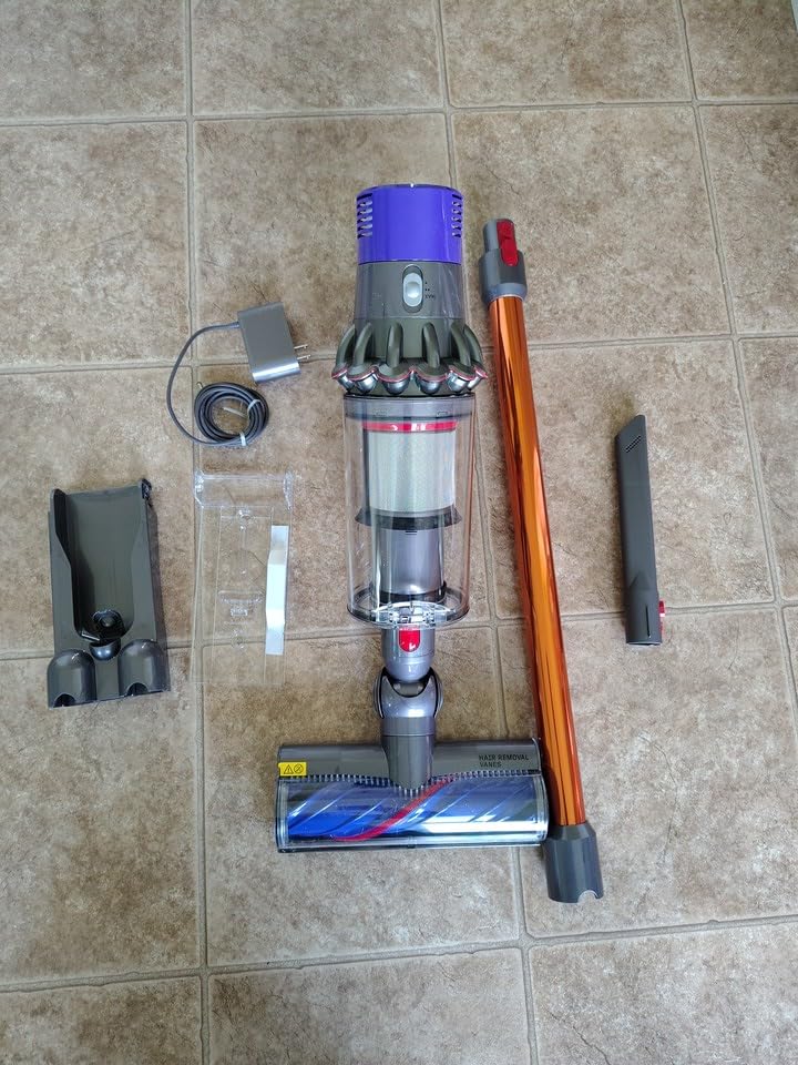 Dyson Cyclone V10 customer photo 1
