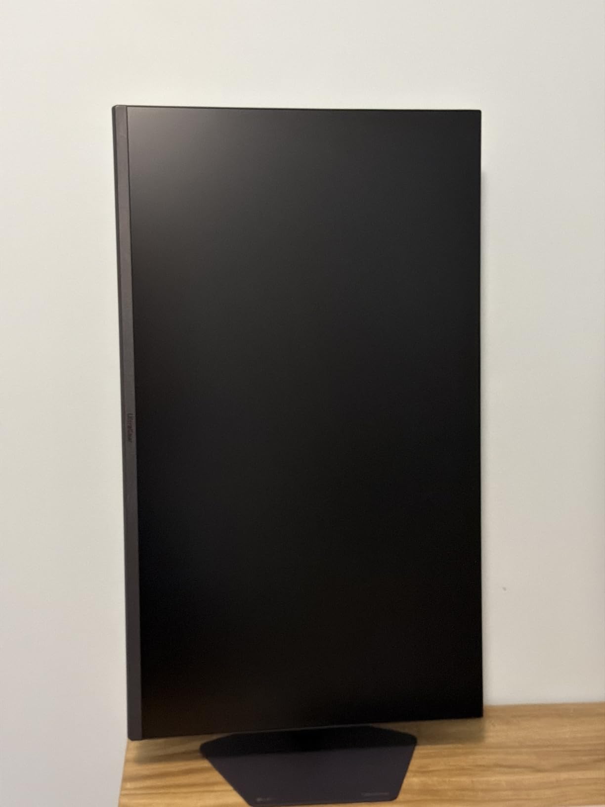 LG 32G620B-B 32-inch Ultragear IPS QHD 200Hz 1ms G-Sync Gaming Monitor customer photo 1
