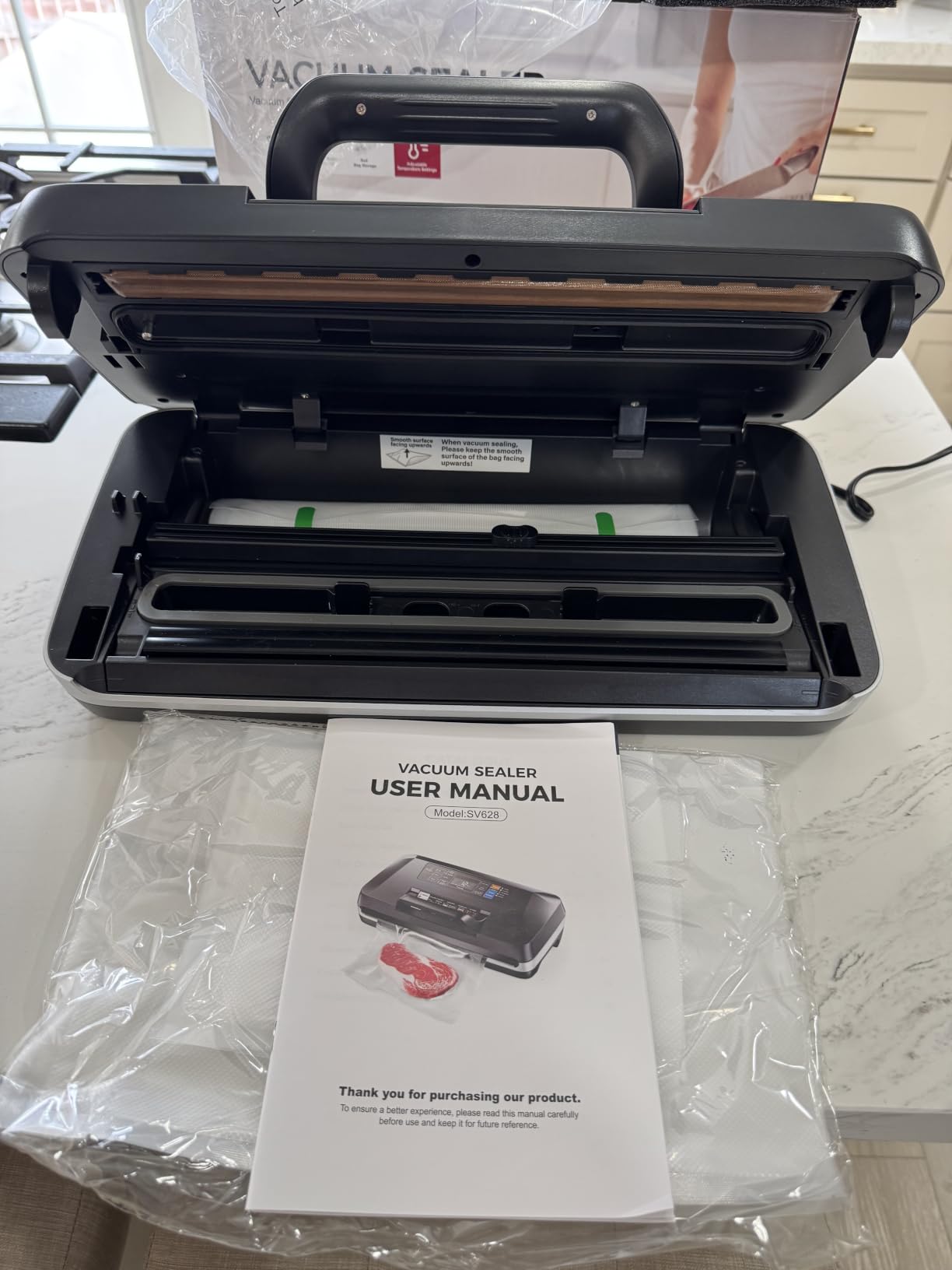 Vacuum Sealer Machine, 230W 95KPa Food Sealer Built-in Cutter & Bag Storage customer photo 1